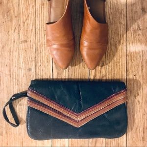 Black Envelope Clutch Handbag w/ Striped Trim 🍁